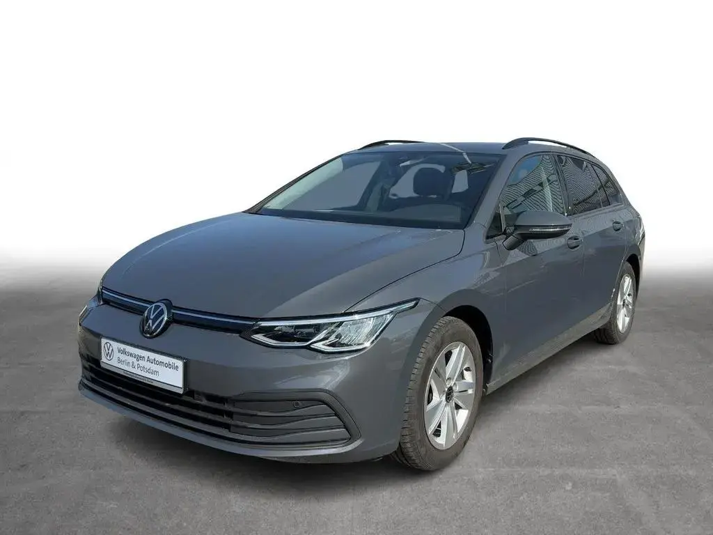 Main__Slider__Photo:Volkswagen Golf Variant VIII 1.5 TSI Life Pano Navi LED SHZ 02/2021-1