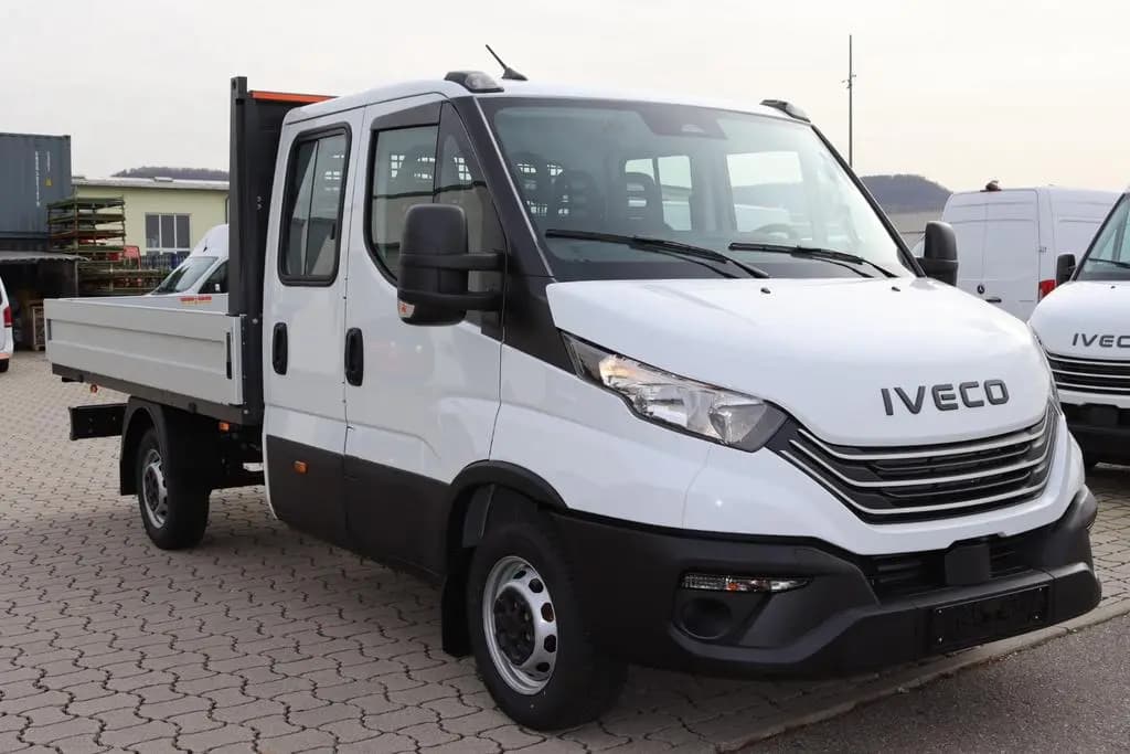 Main__Slider__Photo:Iveco Other Daily 35S16H3.0A8Y D DOKA 3.0L Pritsche 3.5t AHK null-0