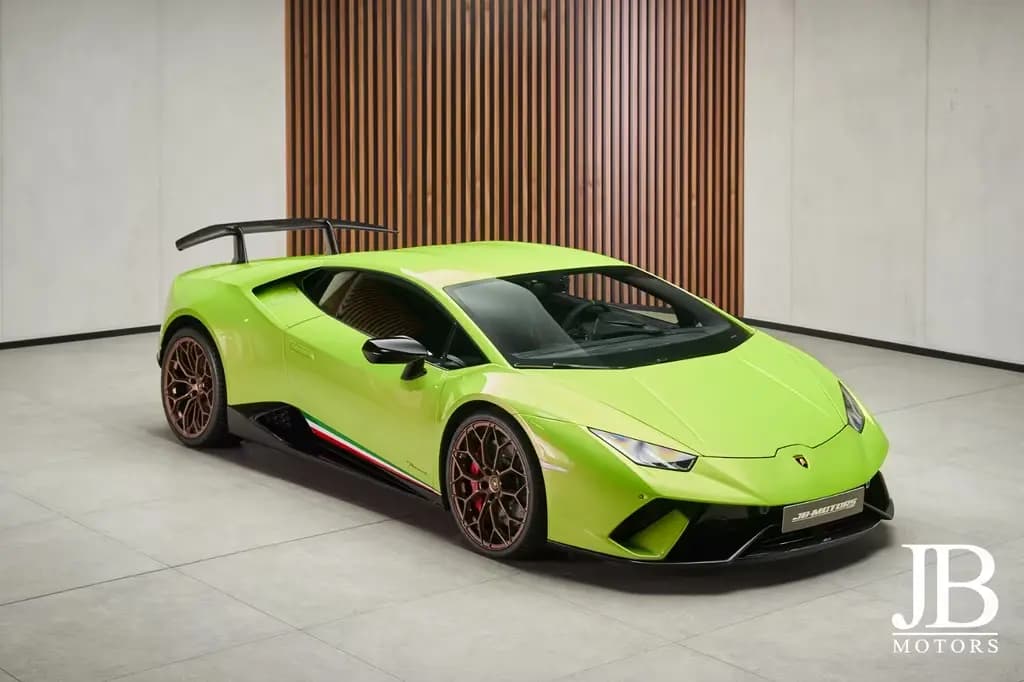 Main__Slider__Photo:Lamborghini Performante Lift Ad Personam Verde Ithaca 07/2018-0