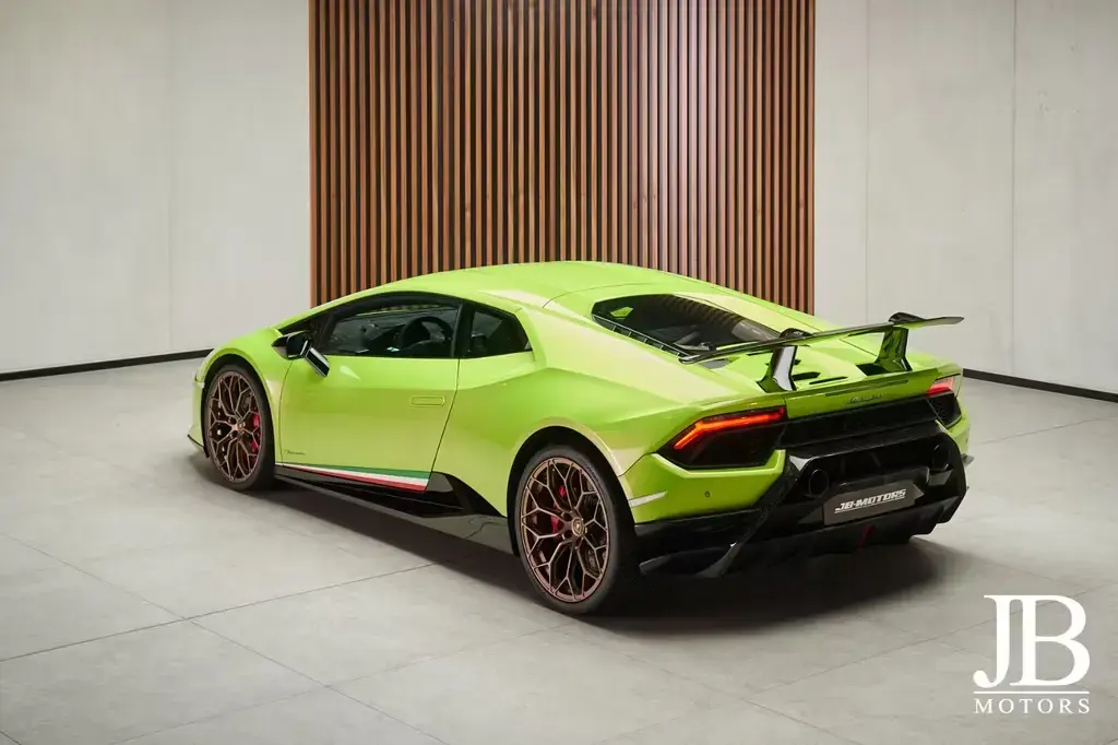 Main__Slider__Photo:Lamborghini Performante Lift Ad Personam Verde Ithaca 07/2018-1