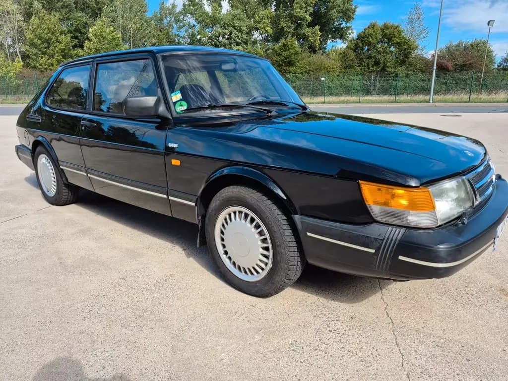 Main__Slider__Photo:Saab 900 2.1 16V Top Zustand 12/1990-0