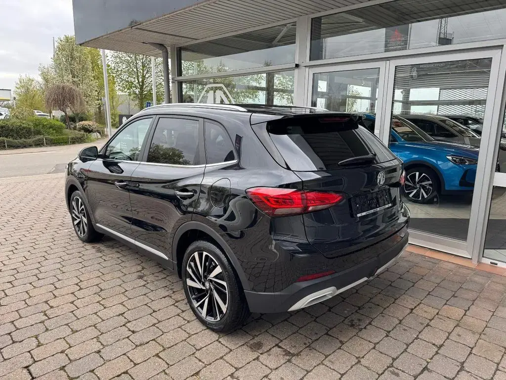 Main__Slider__Photo:MG ZS 1.5 Hybrid+ 145 kW Luxury 03/2026-1