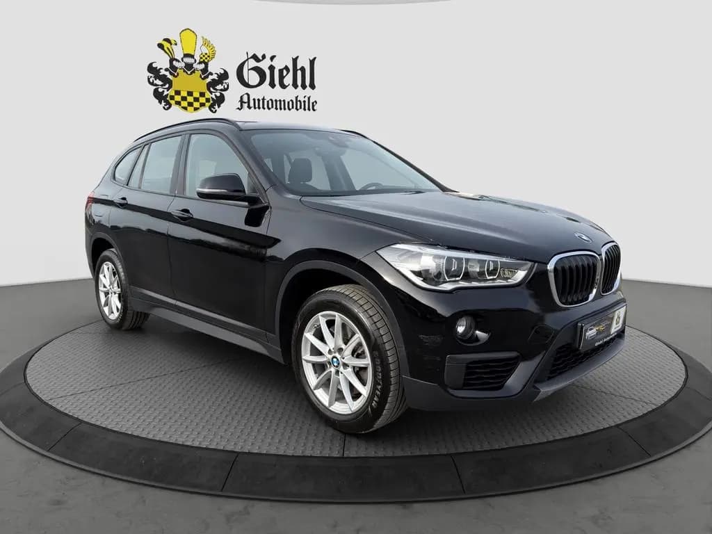Main__Slider__Photo:BMW X1 20i Automatik/AHK/PANO 05/2019-0