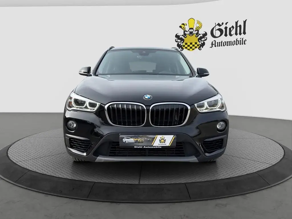 Main__Slider__Photo:BMW X1 20i Automatik/AHK/PANO 05/2019-1