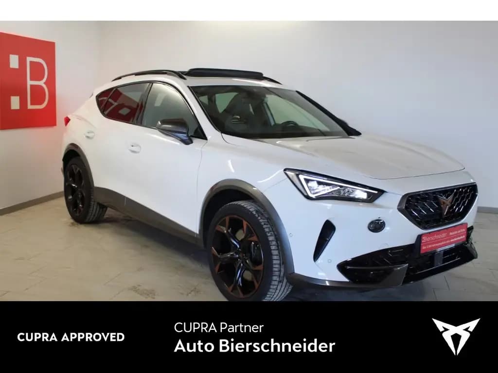 Main__Slider__Photo:Cupra Formentor 2.0 TSI DSG 4Drive VZ 19 AKRA PANO AHK 03/2024-0