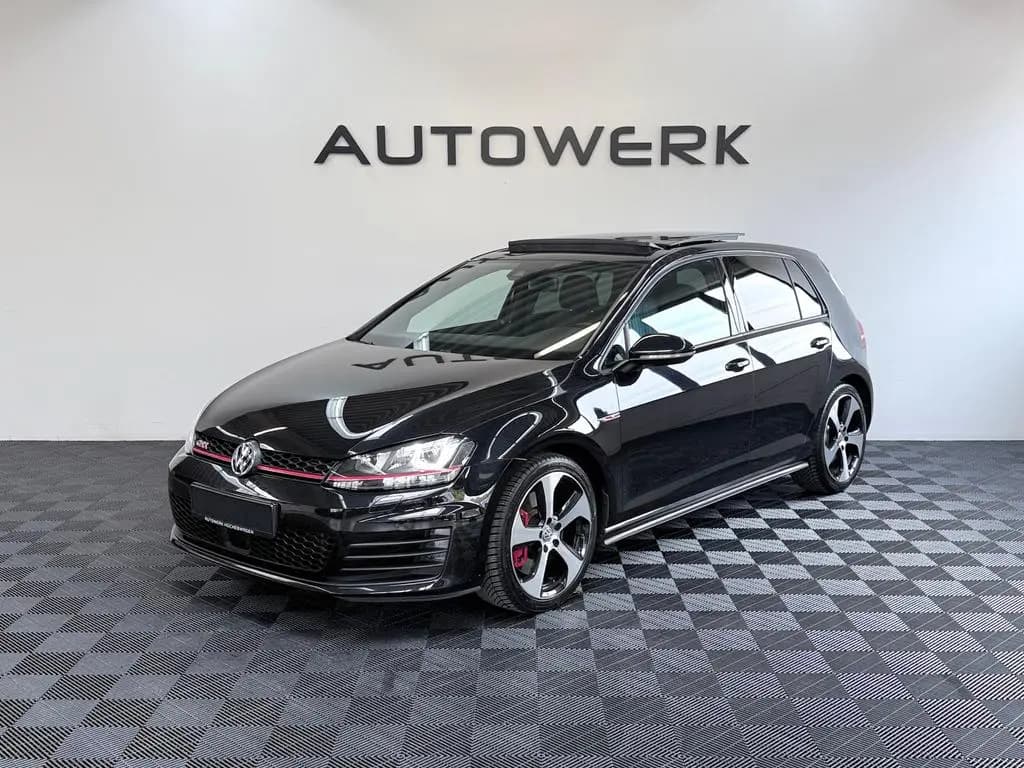 Main__Slider__Photo:Volkswagen Golf VII Lim. GTI Performance*Pano*Kamera*Dcc* 03/2016-0