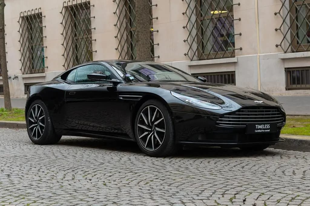 Main__Slider__Photo:Aston Martin DB11 4.0 V8 08/2020-0