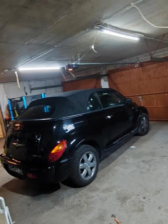 Main__Slider__Photo:Chrysler PT Cruiser Cabrio Limited 2.4 Limited 12/2005-0