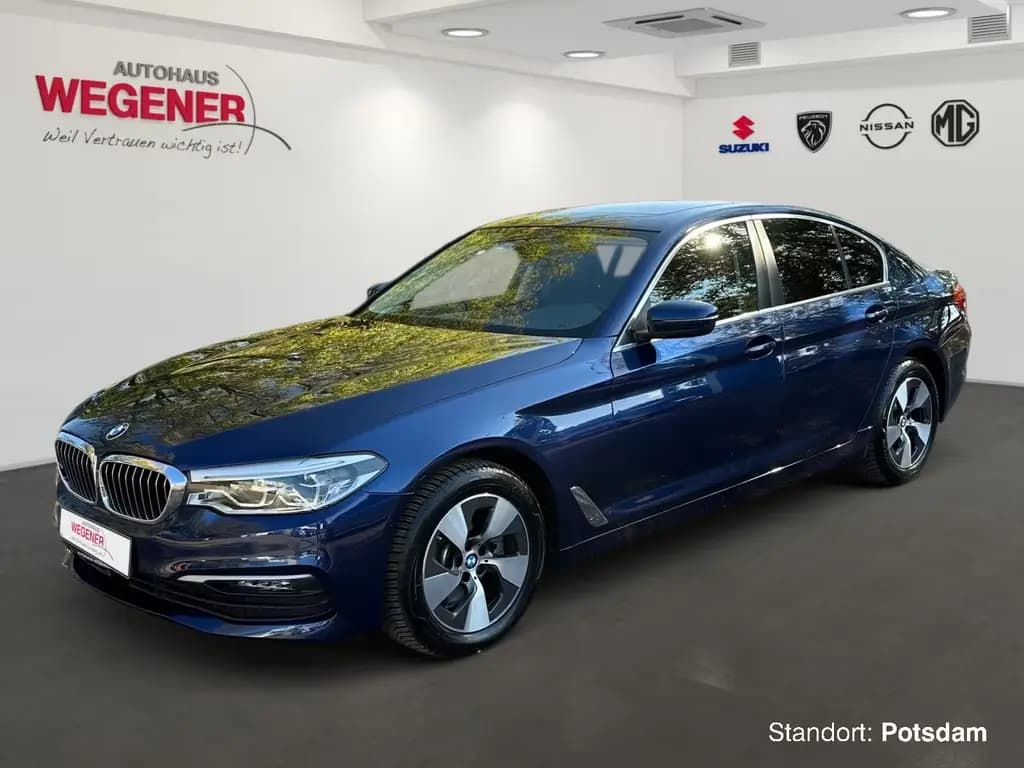 Main__Slider__Photo:BMW 520 d LIM LUXURY LED NAVI PANO KAM SHZ STHZ LHZ 11/2019-0
