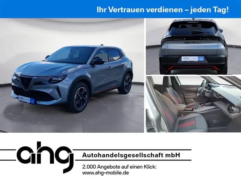 Main__Slider__Photo:Alfa Romeo Junior 1.2 MHEV VGT Speciale e-DCT6 Ibrid Tempom 03/2025-0