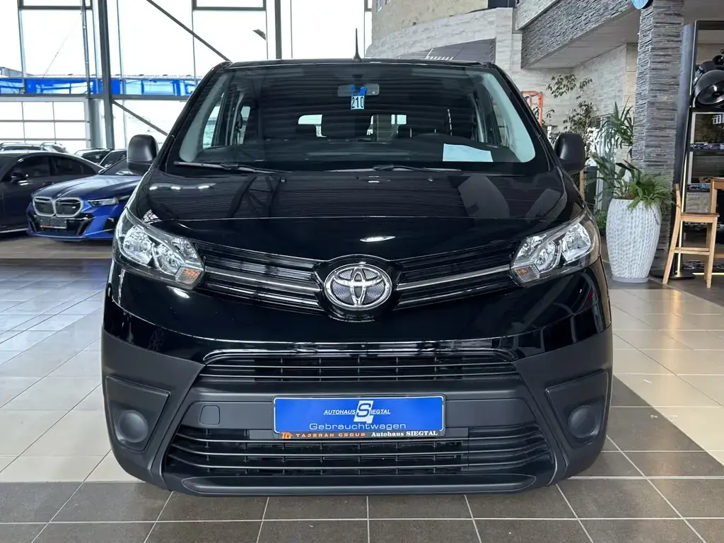 Main__Slider__Photo:Toyota Proace (Verso) L1*9-Sitzer*Bluetooth*1.Hand*Temp 08/2023-1
