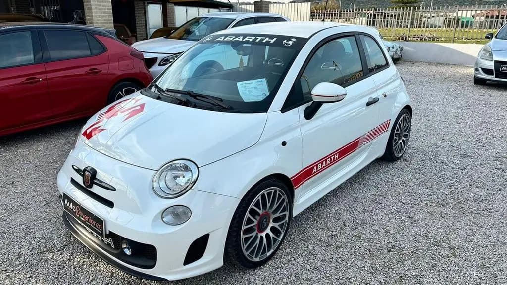 Main__Slider__Photo:Abarth 500 1.4 Turbo T-Jet Custom 03/2013-0