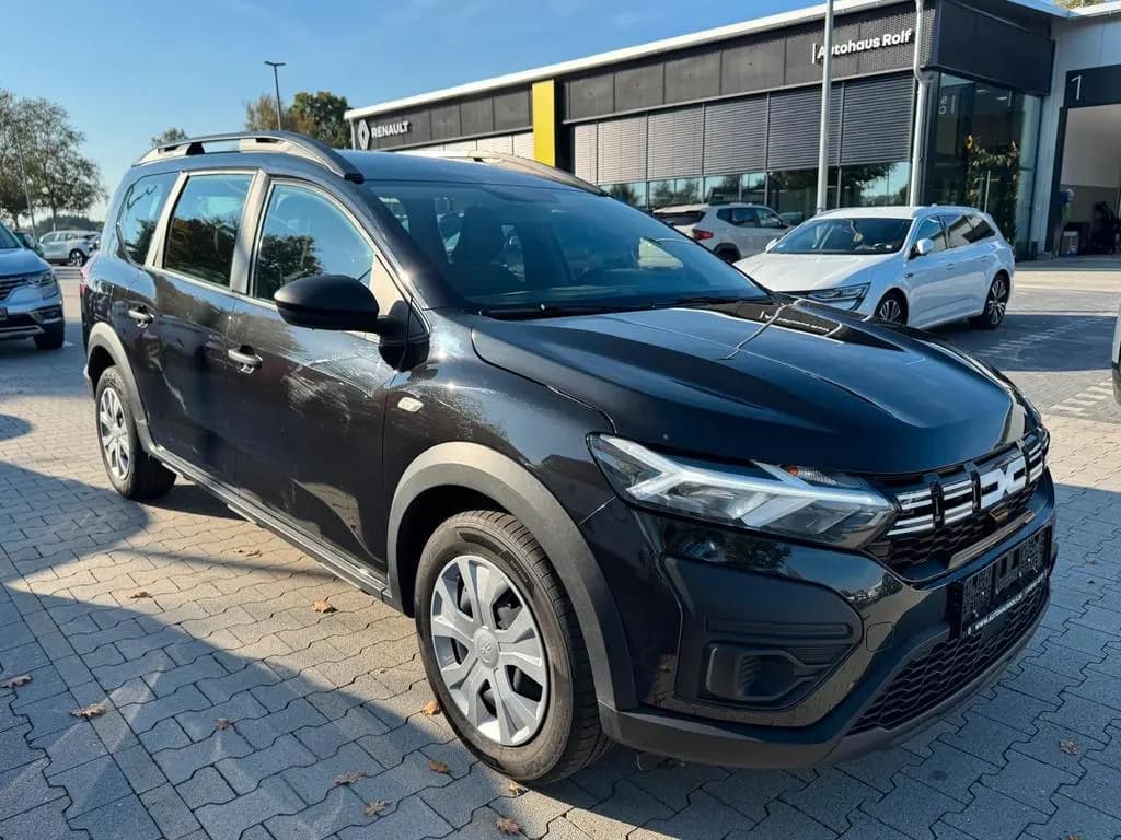 Main__Slider__Photo:Dacia Jogger Essential TCe 110 | 7 Sitze | KLIMA 03/2024-0
