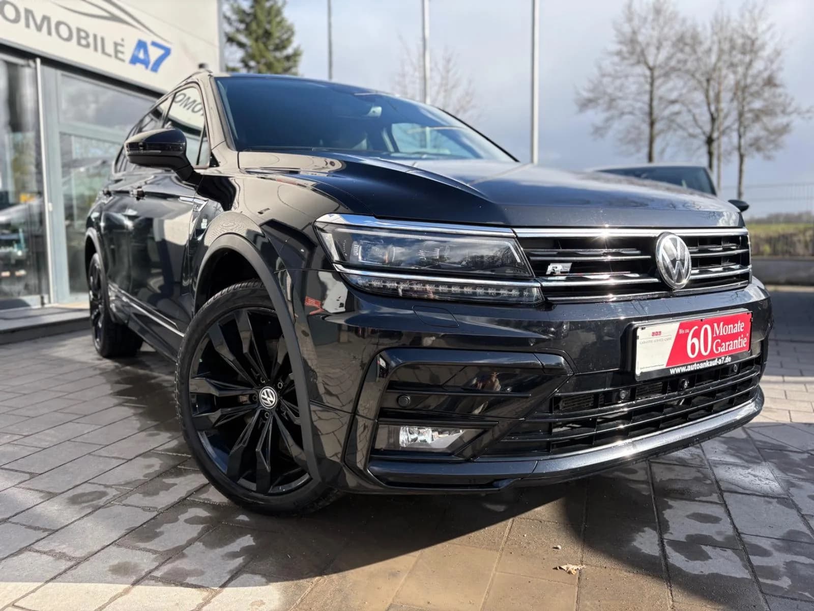Main__Slider__Photo:Volkswagen Tiguan Allspace 03/2021-0