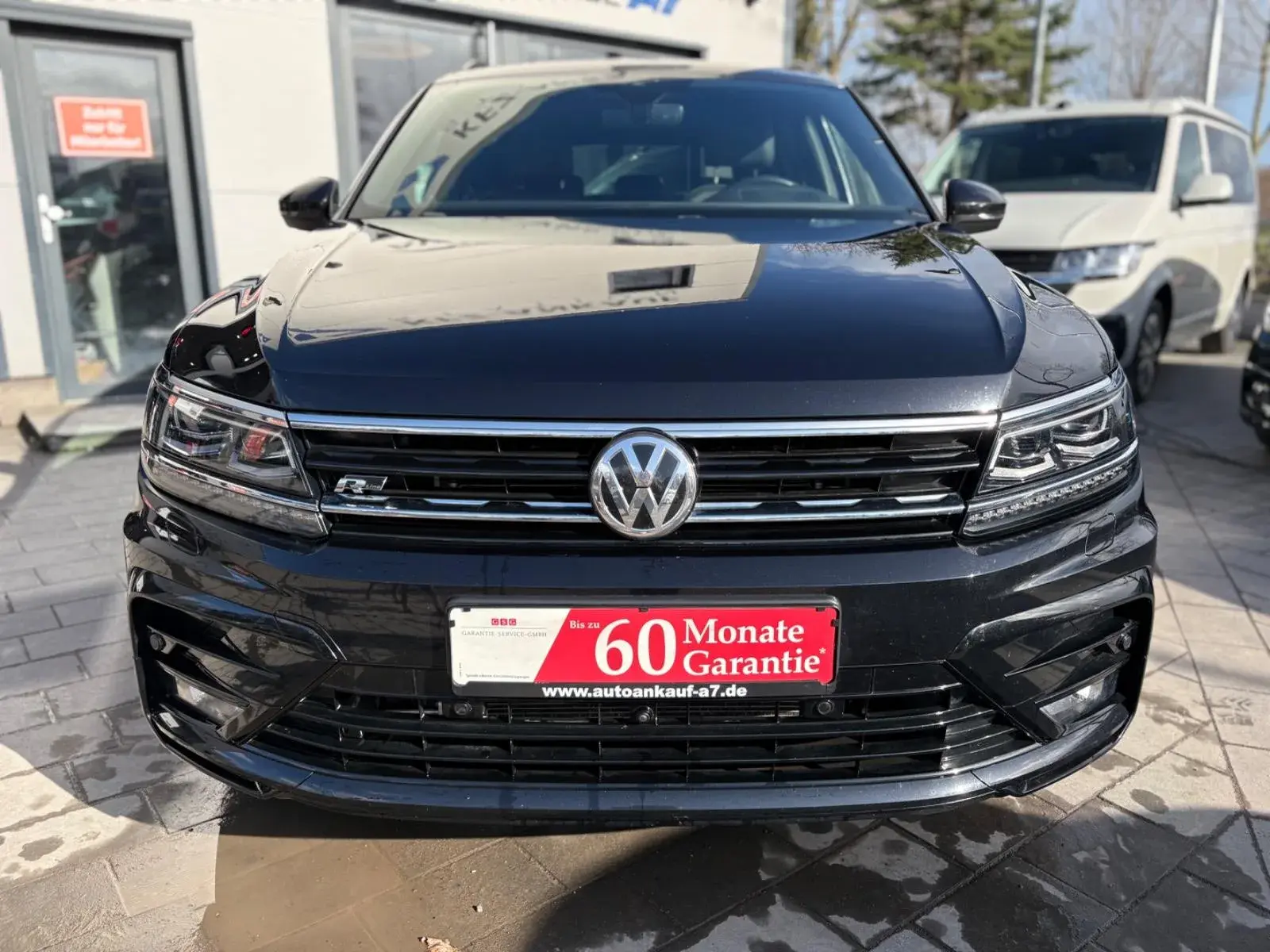 Main__Slider__Photo:Volkswagen Tiguan Allspace 03/2021-1