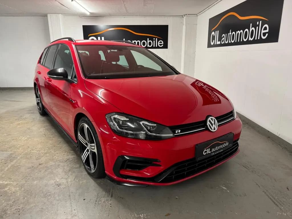 Main__Slider__Photo:Volkswagen Golf VII Variant R BMT/Start-Stopp 4Motion 09/2017-0