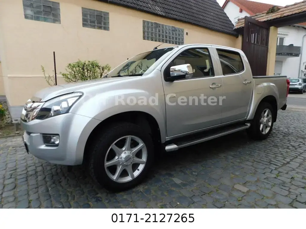 Main__Slider__Photo:Isuzu D-Max Double Cab 4WD+Leder+Navi+Kam+AHK+19"Alu´ 05/2013-1
