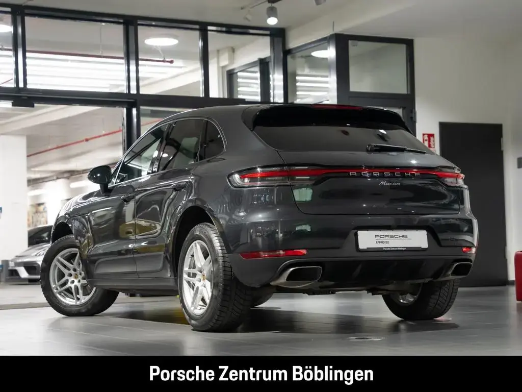 Main__Slider__Photo:Porsche Macan 21-Zoll Rückfahrkamera Panoramadach 09/2020-1