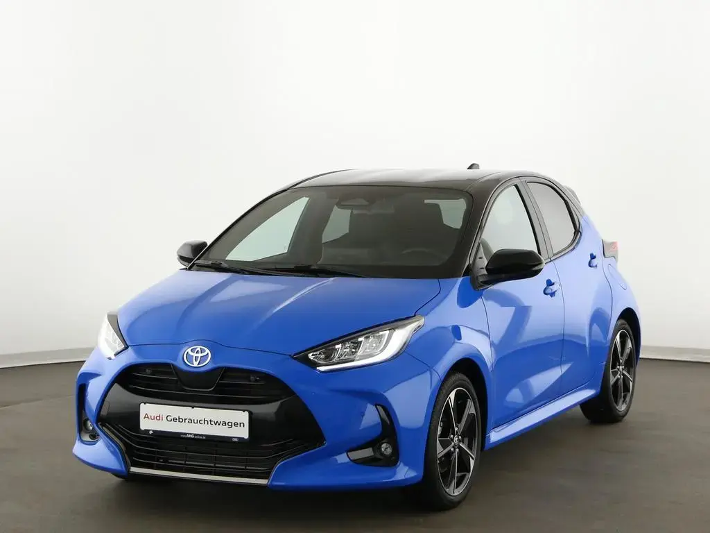 Main__Slider__Photo:Toyota Yaris Hybrid Premiere Edition  LED Head-up ACC K 09/2024-1