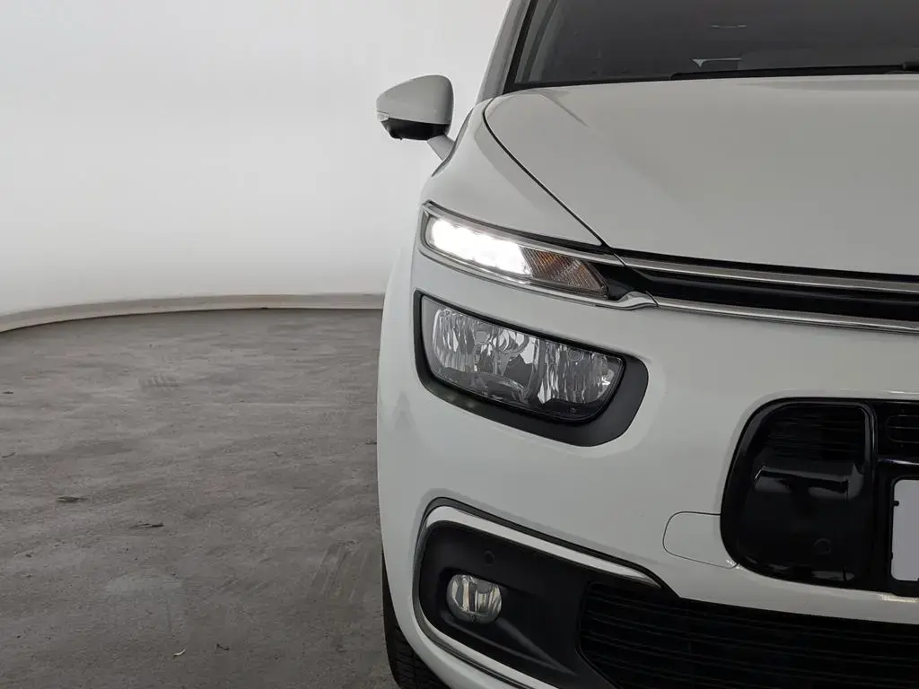 Main__Slider__Photo:Citroën C4 Grand Spacetourer 1.2 PureTech 130 Shine S&S 06/2020-1