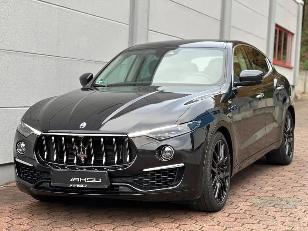 Main__Slider__Photo:Maserati Levante GT Hybrid°FACELIFT°PANO°H&K°21"ACC°360° 03/2022-0