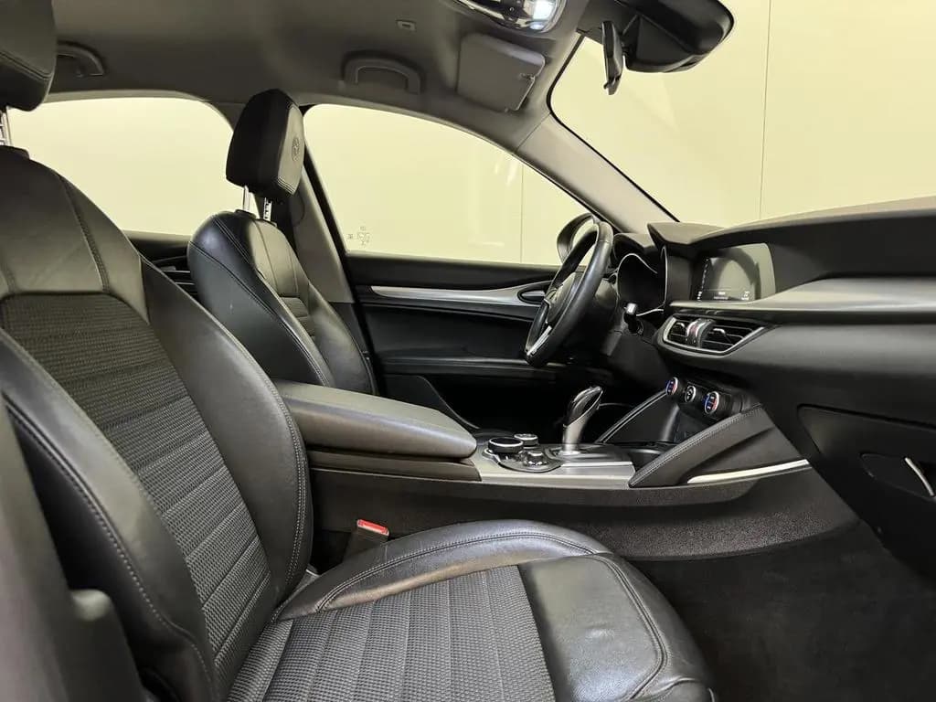 Main__Slider__Photo:Alfa Romeo Stelvio 2.2 D Autom. - GPS - Airco - Topstaat! 06/2017-0
