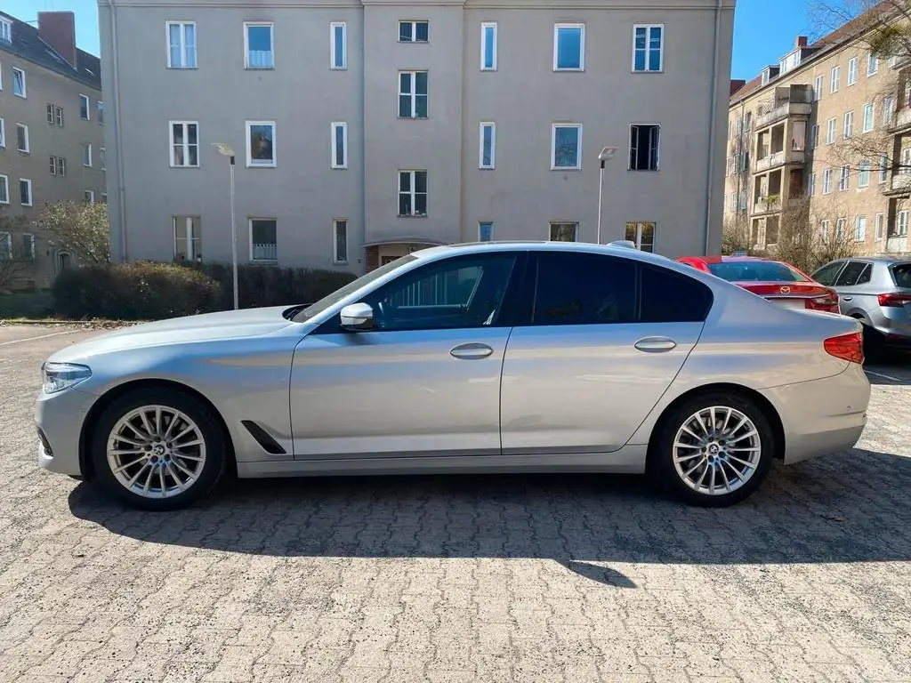 Main__Slider__Photo:BMW 5 Series 520d Sport Line Dig. Tacho, Headup, Keyless 10/2019-1