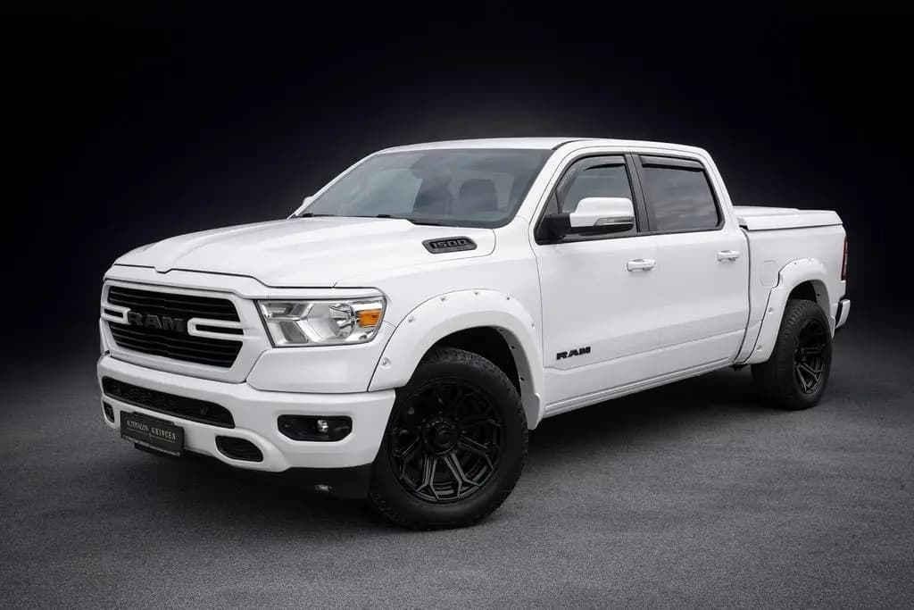 Main__Slider__Photo:Dodge RAM 1500 CREW CAB*PANO*NAVI*KAM*AHK*UNFALLFREI* 11/2019-0