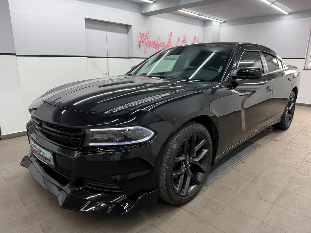 Main__Slider__Photo:Dodge Charger 3.6 V6 SXT/Design Leder/Keyles/R.Kam/20" 07/2022-0