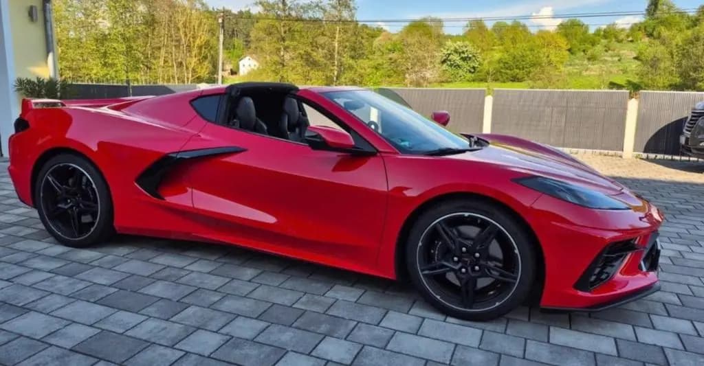 Main__Slider__Photo:Corvette C8 Coupe 3LT Z51 Europa +Lift+Magnet 03/2023-0