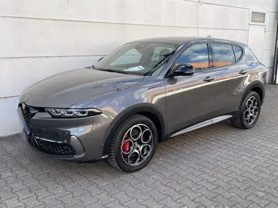 Main__Slider__Photo:Alfa Romeo Tonale 1.5 Mild Hybrid Edizione Speciale ACC Tot 03/2023-1