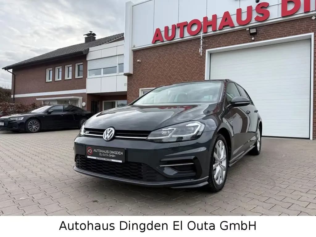 Main__Slider__Photo:Volkswagen Golf VII Lim. 1.5 TSI Highline/R Line 07/2019-0