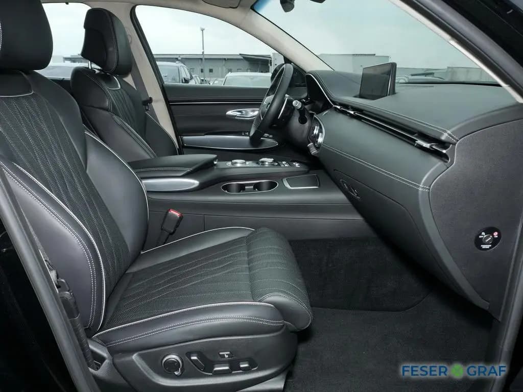 Main__Slider__Photo:Genesis GV70 LUXURY NAPPA LEXICON NAVI SHZ LHZ CARPLAY 11/2024-0