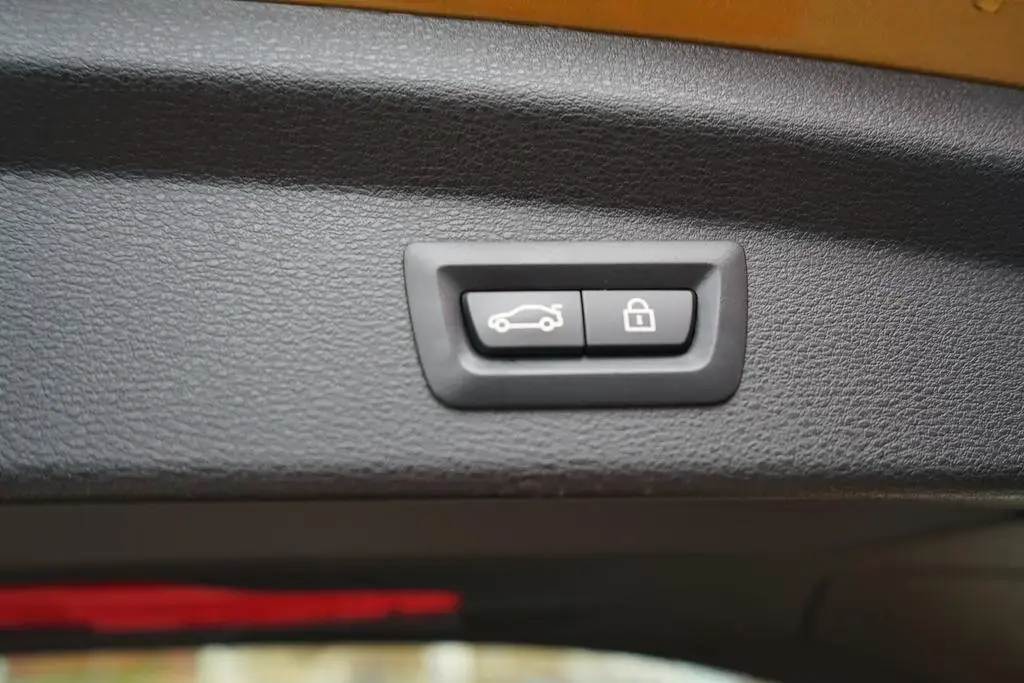 Main__Slider__Photo:BMW X2 sDrive18iA Advantage Plus LED Navi Panorama 08/2020-1