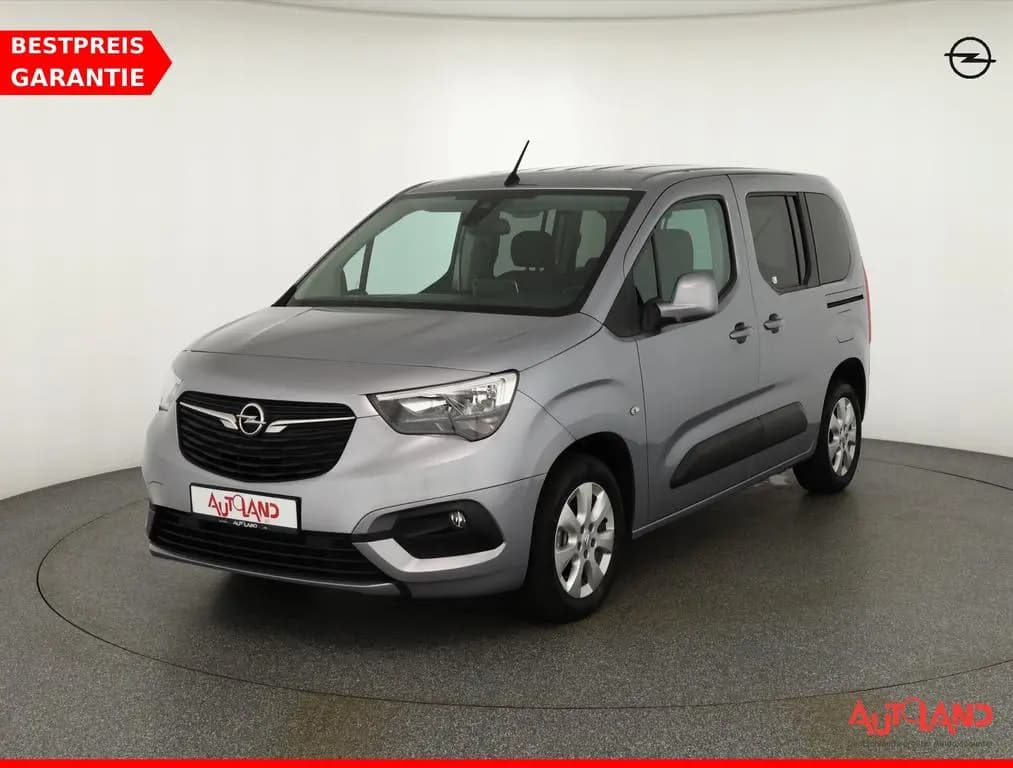 Main__Slider__Photo:Opel Combo 1.2 Life E Elegance Aut. 360° Kamera Navi 08/2021-0