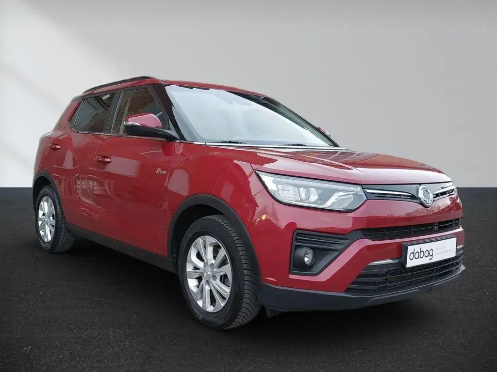Main__Slider__Photo:Ssangyong Tivoli 1.5 T-GDI SHZ KAM CarPlay 10/2019-1