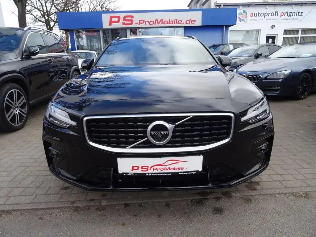 Main__Slider__Photo:Volvo V60 V 60 Kombi R Design-20''-360°Kamera-Soundsys 04/2019-1