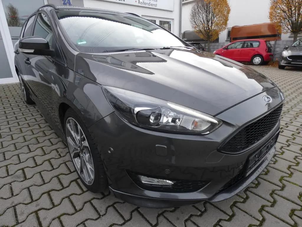 Main__Slider__Photo:Ford Focus Turnier ST-Line 05/2018-0