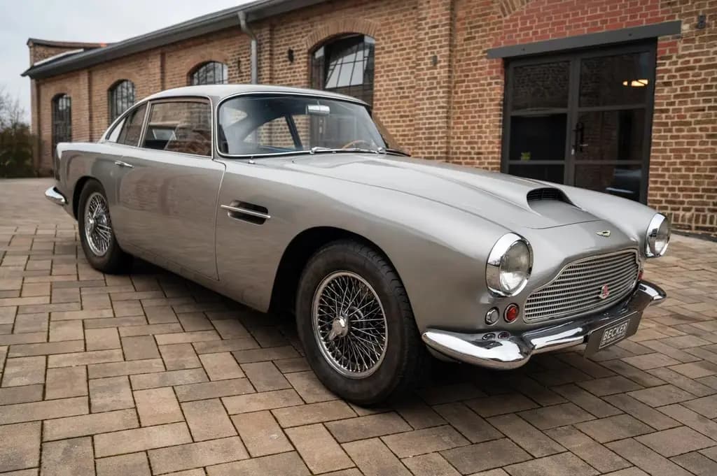 Main__Slider__Photo:Aston Martin Other DB4 08/1960-0