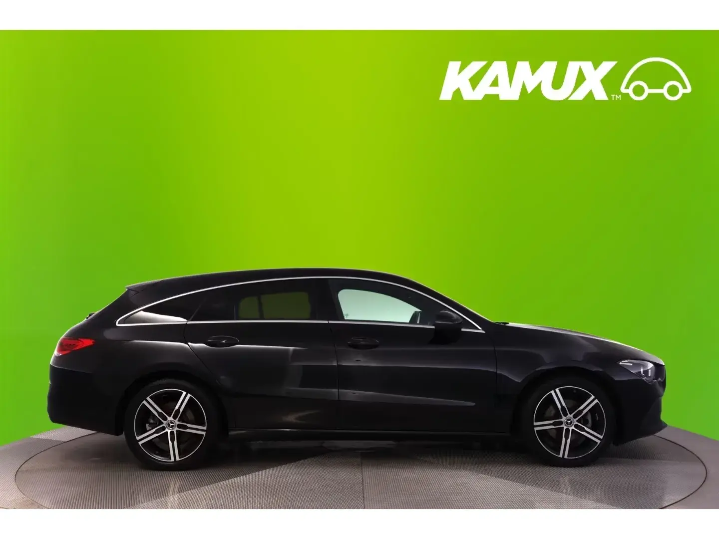 Main__Slider__Photo:Mercedes-Benz CLA-Class 200 Shooting Brake 07/2020-1