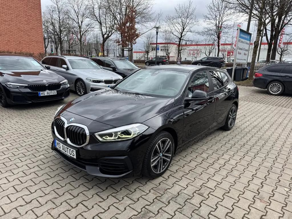 Main__Slider__Photo:BMW 1 Series 118i Limousine  Advantage*Head Up*Lichtpaket*SHZ 12/2019-0