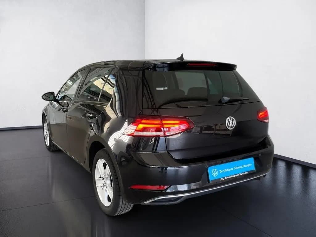 Main__Slider__Photo:Volkswagen Golf VII JOIN TSI+ALU 16+SITZHEIZUNG+NAVI+EINPAR 04/2018-0