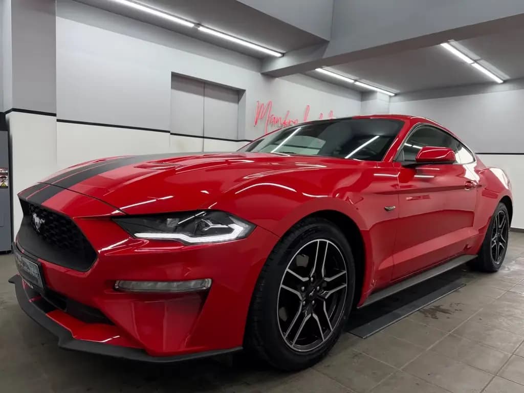 Main__Slider__Photo:Ford Mustang 2.3 Eco/Race-Red/Navi/R.Kam/Design-Leder 07/2019-0