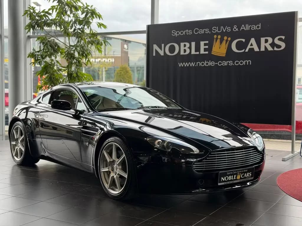 Main__Slider__Photo:Aston Martin V8 Vantage Vantage  V8 KLIMA XEN NAV SHZ PDC LEDER 02/2006-0