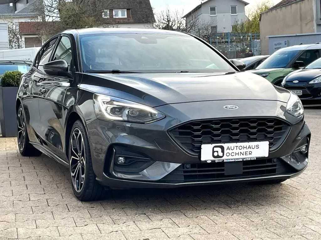 Main__Slider__Photo:Ford Focus 1.5 EcoBoost ST-Line 06/2020-0