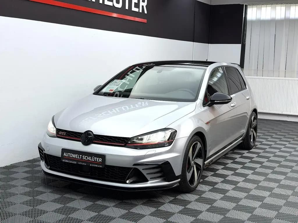 Main__Slider__Photo:Volkswagen Golf 7 Lim. GTI Clubsport *Bi-Xenon*RFK*SHZ* 04/2016-0