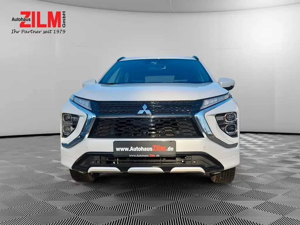 Main__Slider__Photo:Mitsubishi Eclipse Cross Plug-in Hybrid Select 4WD 02/2024-1