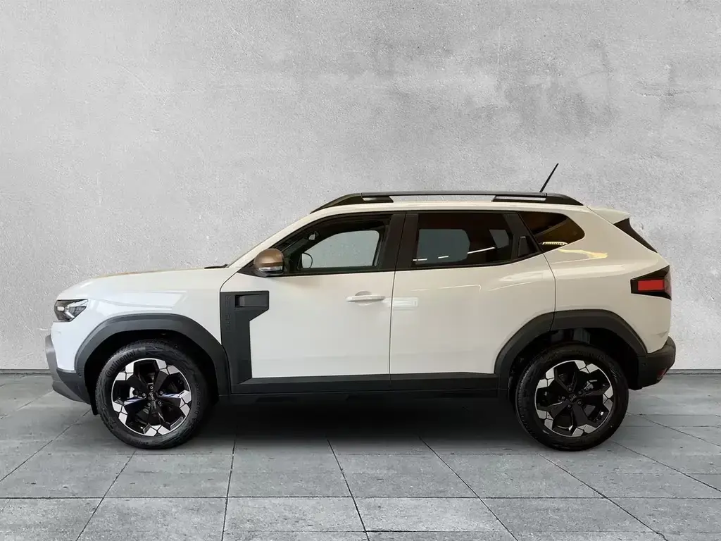 Main__Slider__Photo:Dacia Duster EXTREME TCe 140 SHZ+PDC+NAVI+KAMERA+KLIMA 06/2026-1