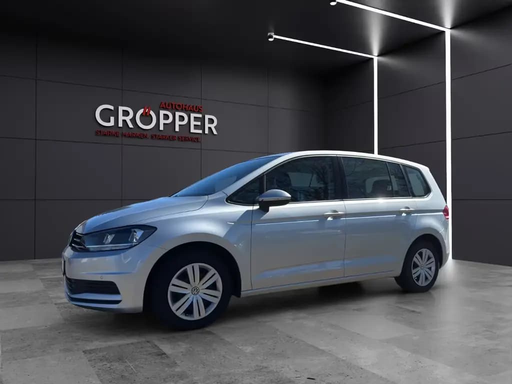 Main__Slider__Photo:Volkswagen Touran Trendline 7Sitze/NAVI/AHK/KLIMAAUTOMATIK 07/2018-0