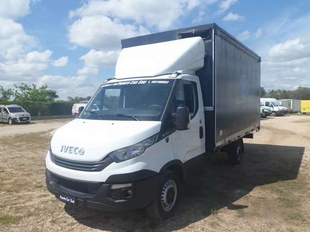 Main__Slider__Photo:Iveco Daily 35s16 centinato 01/2019-0